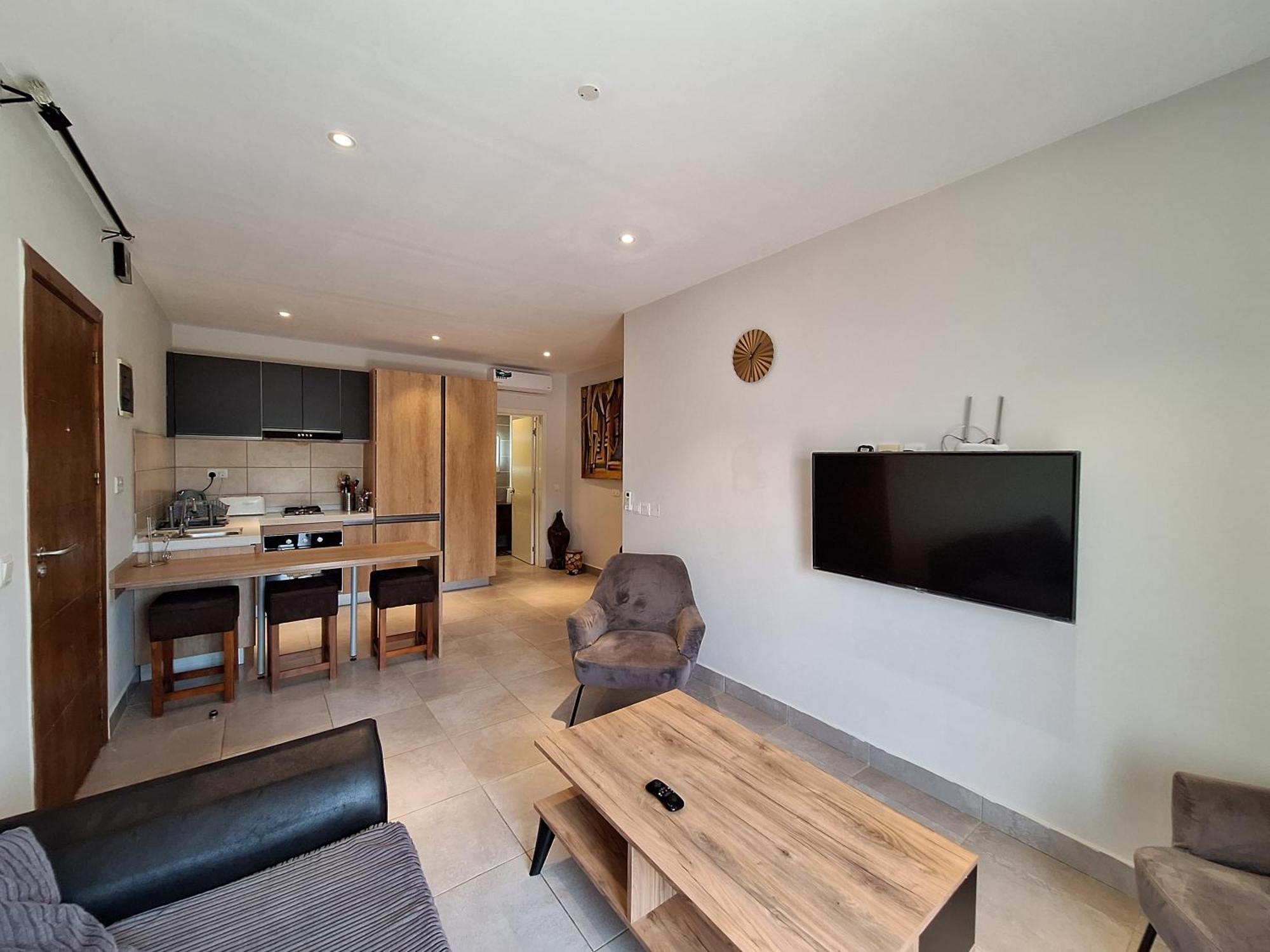 Forest View Apartments Кололи Экстерьер фото
